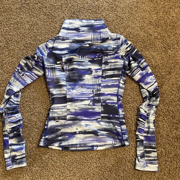 Ruffle Karma Jacket - Picture 3 of 3